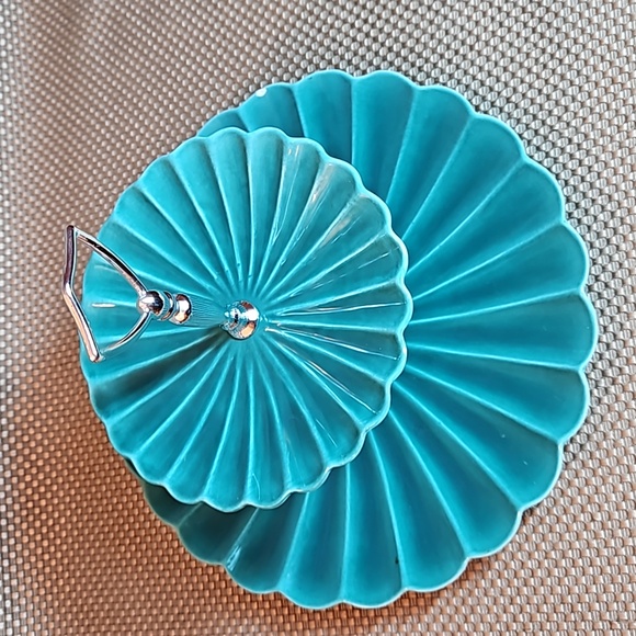 California Pottery Made in USA Snack Tidbit 2 Tier Tray No 60L Flawed - Picture 2 of 8